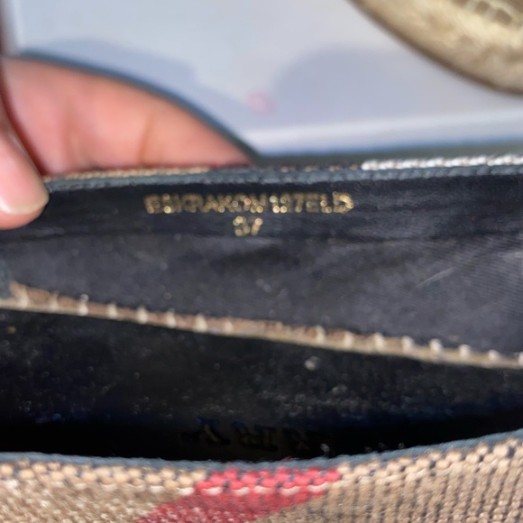 Espadrilles - Picture 2 of 3